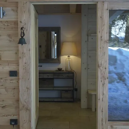 Ski Nomad Chalet